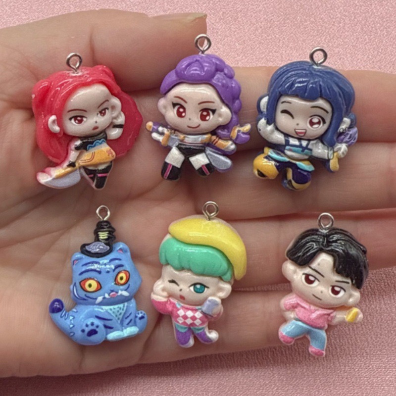 Jewelry Making Birthday Party - 10個入り樹脂製漫画ペンダント、DIYジュエリー製作イヤリング、キーホルダーアクセサリー